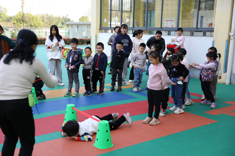 学生用心，幼儿开心，家长放心      ——衡阳幼儿师范高等专科学校开设“四点半课堂”